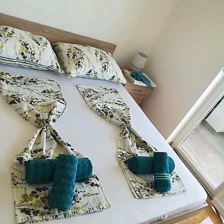 Apartman Dodo Novalja Exterior photo