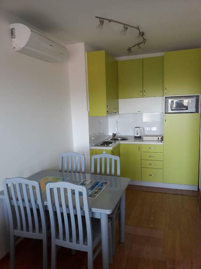 Apartman Dodo Novalja Exterior photo